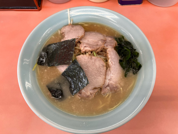 「ネギチャーシューメン 1250円」@ラーメンショップ たつみや 麻溝台の写真