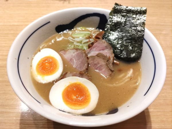 「濃厚特製ラーメン　1290円」@つじ田 恵比寿店の写真