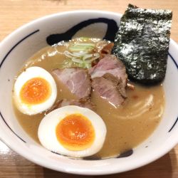 濃厚特製ラーメン　1290円