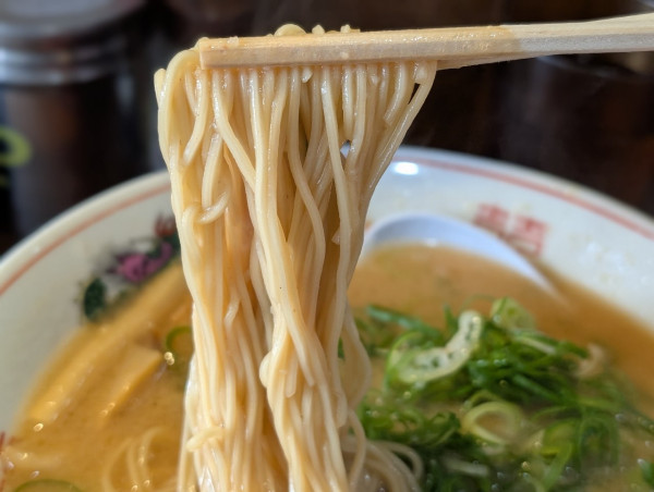 「こってり背脂中華そば」@中華そば 1011の写真