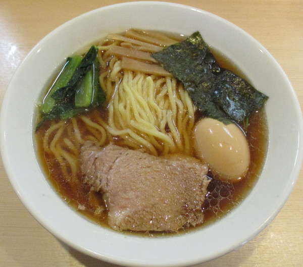 「らあめん(小)+半熟味玉 700円+150円」@らあめん 満家の写真