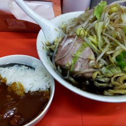 マー油ラーメン大・ミニカレー（野菜・にんにく少）