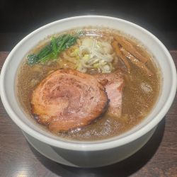 醤油　秋刀魚出汁　手揉面