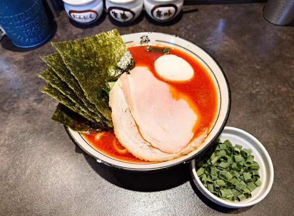 「らーめん からし変更+万能ネギ」@らーめん飛粋の写真