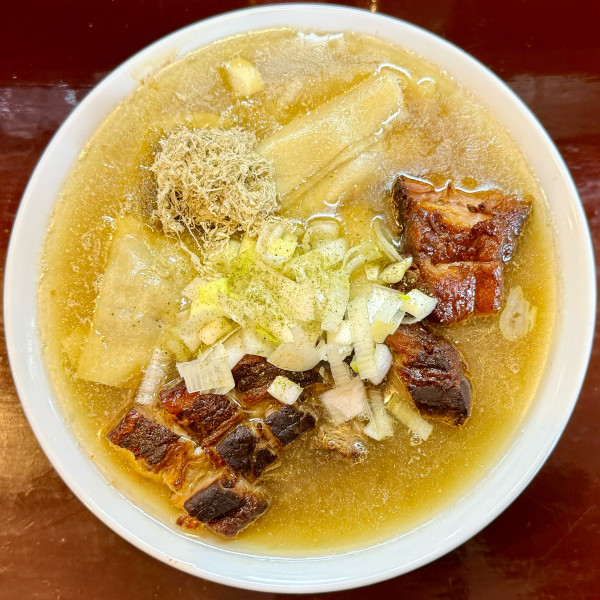 「ワンタンチャーシュウメン ¥1,550 淡口変更 ¥100」@手打ち 陰日向の写真