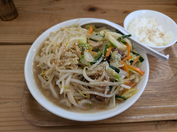 「タンメン」@豚骨ラーメン おかだの写真