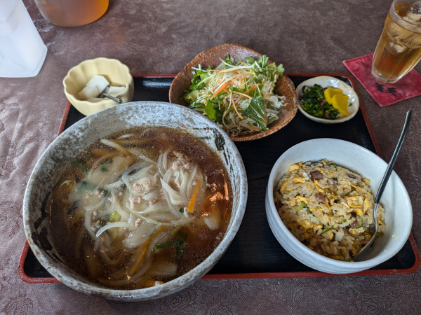 「ひき肉と玉ねぎのあんかけラーメンセット」@中華酒房 蒼天の写真