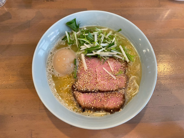 「白湯しおラーメン味玉付き(¥1050)」@ラーメンの店 せせらぎの写真