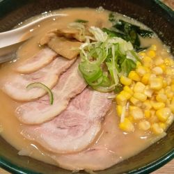 札幌味噌チャーシュー麺　コーン　小ライス