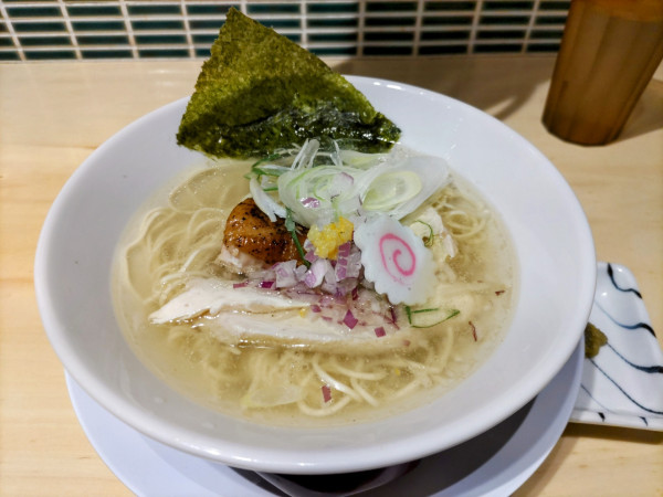 「塩らーめん 880円」@博多鶏らーめん とりこ堂の写真
