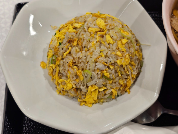 「半チャーハン　500円」@長尾中華そば シーナシーナ弘前店の写真