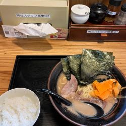 ラーメン並、ライス