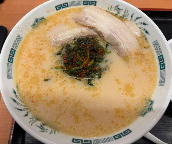 「[限定]とんこつニラ南蛮　+   チャーシュー」@日高屋 中山北口店の写真