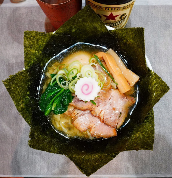「しおら〜麺＋味玉＋瓶ビール」@手打ち 蓮の写真
