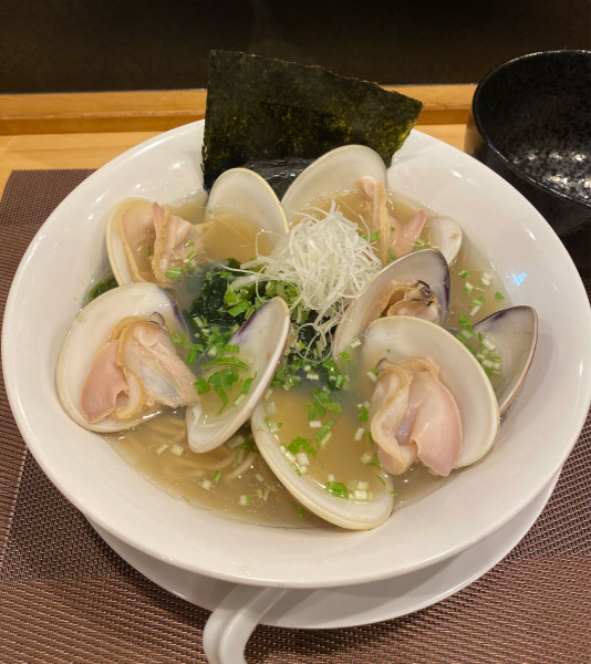 「[限定] 九十九里産大蛤潮そば¥1700」@自家製麺ほんまの写真