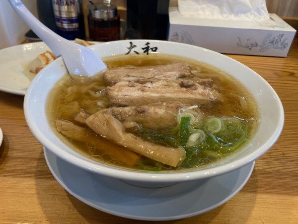 「ラーメンと焼き餃子(3個)」@佐野青竹手打ちラーメン 大和の写真