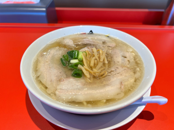 「とろ豚醤油金らー麺」@金ことぶき。 八田店の写真