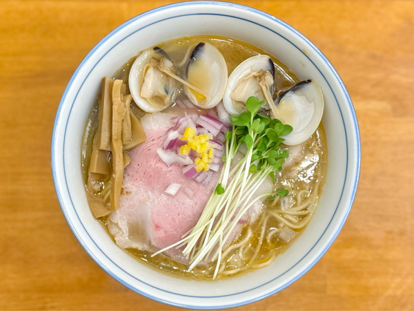 「★＜特別限定麺＞白醤油ラーメン🍜¥1,000」@ど煮干し和渦製麺の写真