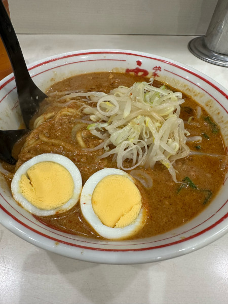 「胡麻極辛」@蒙古タンメン 中本 渋谷店の写真