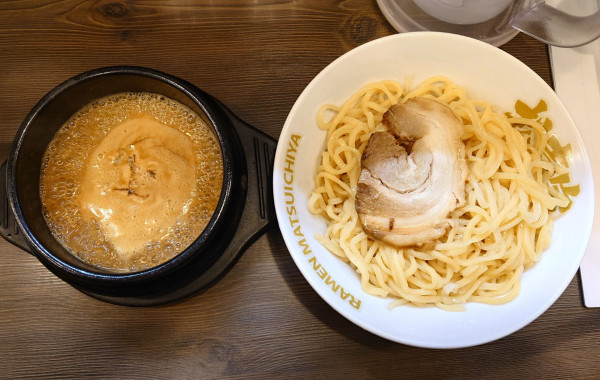 「黄金つけ麺（950円）+大盛（100円）」@横浜家系らーめん 松壱家 横浜店の写真