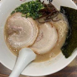 とんこつ(白)らーめん