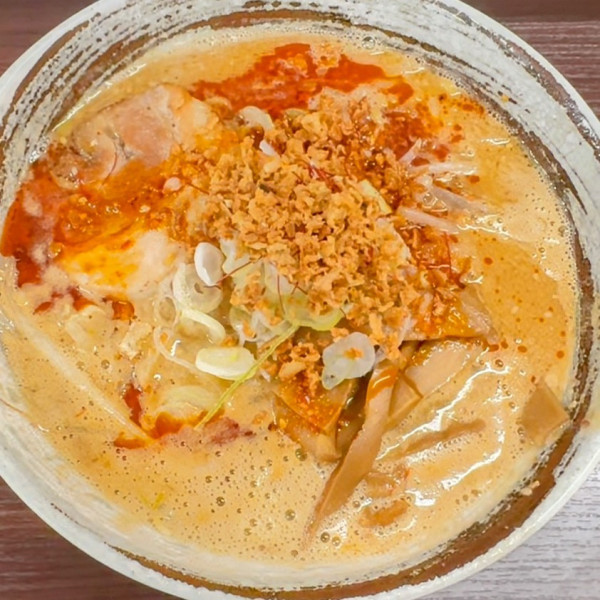 「赤辛味噌ラーメン￥１０００」@麺屋とみよしの写真