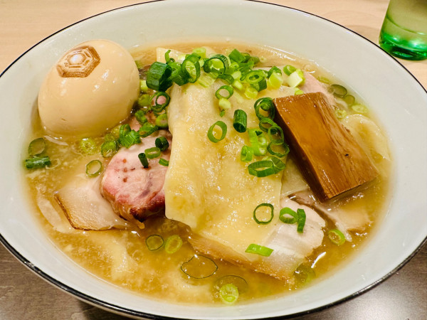 「【夜の部限定】特製手打豚骨ラ～メン【1750円】」@手打麺祭 かめ囲の写真