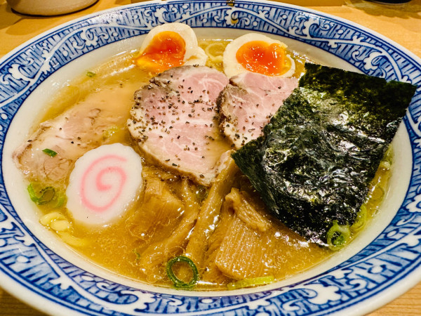 「特製中華蕎麦【1130円】」@中華そば 青葉 府中店の写真