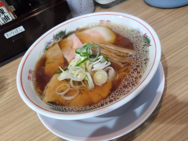 「中華そば 850円」@支那そば いしおかの写真