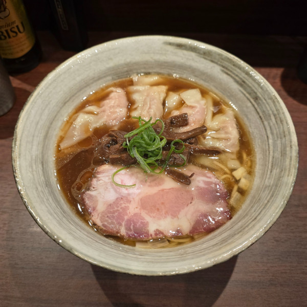 「ワンタン麺 醬油」@らぁ麺 花筏の写真