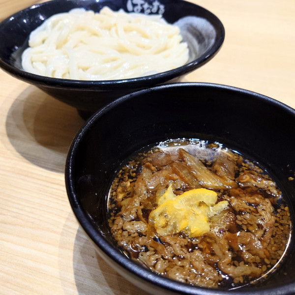 「ゆず牛肉つけ麺」@はなまるうどん 浜松町店の写真
