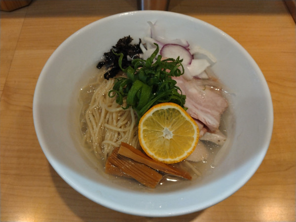 「【限定Z】塩そばシェルテッド(冷し)¥1200-」@「七色の落書き」の写真