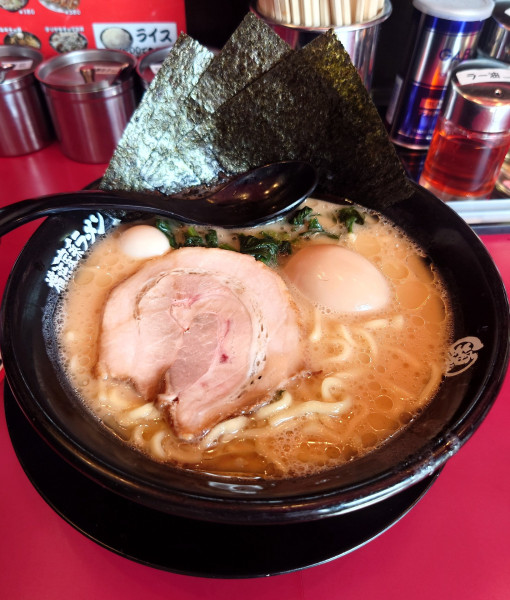 「味玉ラーメン(醤油、980円)」@横浜家系ラーメン 日野大和家の写真