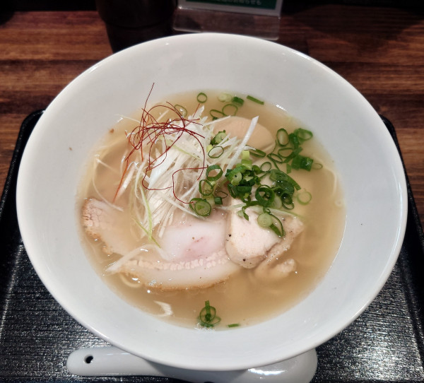 「塩らーめん(880円)」@らーめんぶん治の写真