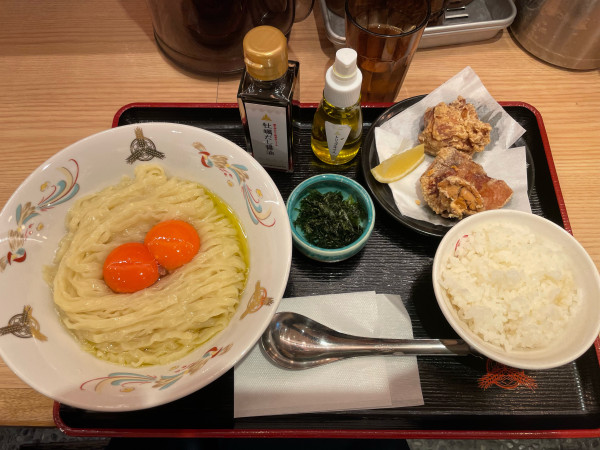 「卵かけ麺」@三田製麺所 天満駅前店の写真