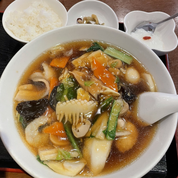 「五目湯麺 850円」@恵園 香港居酒屋の写真