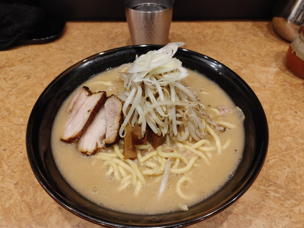 「味噌ラーメン　特盛400g   980+200円」@味噌らーめん屋 ちょりんの写真