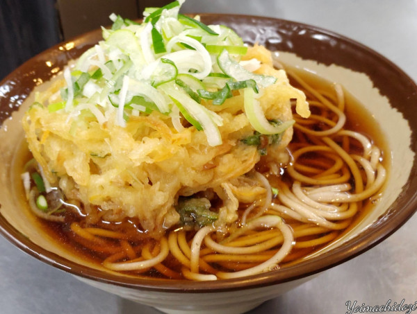 「かき揚げそば（420円）」@JR長野駅 新幹線 そば店の写真