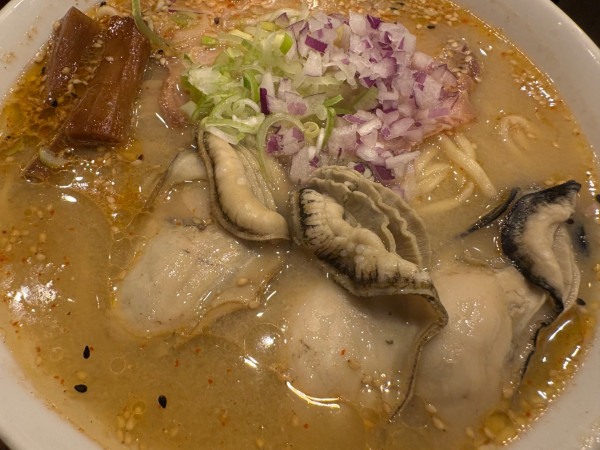 「カキ味噌ラーメン(3個)」@らーめん おおはしの写真