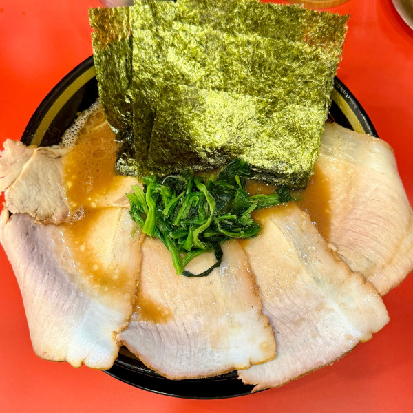 「燻製チャーシューメン」@大輝家直系家系ラーメン 大総家の写真