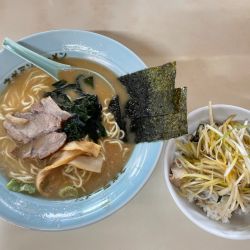 ラーメン＋ネギ丼　￥９００