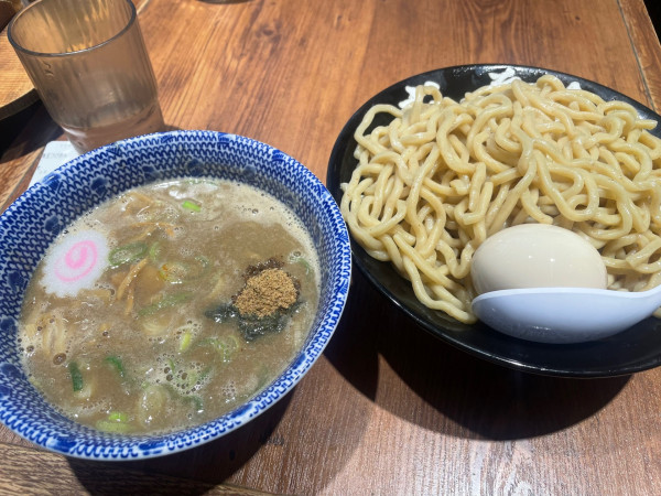「味玉つけ麺（大盛）」@六厘舎 大崎店の写真