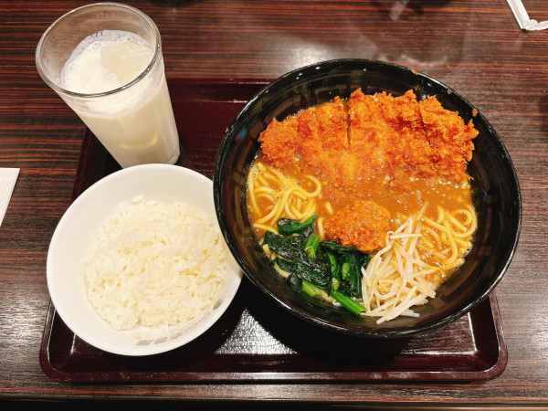 「カレーラーメン＋とんかつ」@CoCo壱番屋 九産大前店の写真