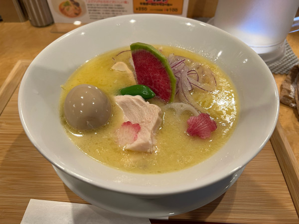 「鶏白湯SOBA」@虎舎の写真