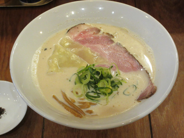 「【限定】焦がしココナツ白味噌ラーメン（1,200円）」@麺楽 軽波氏の写真
