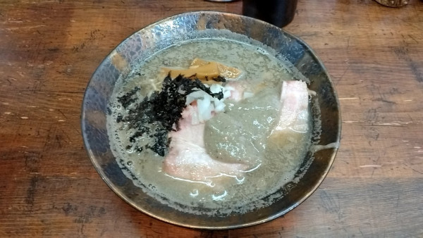 「煮干しそば_950円」@青森煮干鉢銀の写真