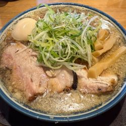 煮干しそば！味玉トッピング！大盛り！