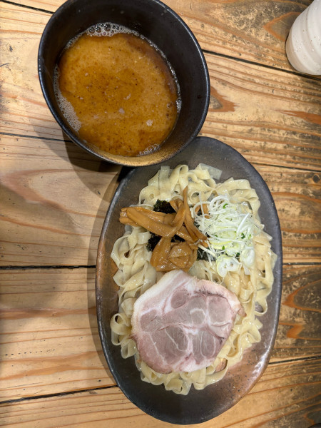「おさかなつけ麺　2玉」@ラーメン ヨシベー 西葛西店の写真