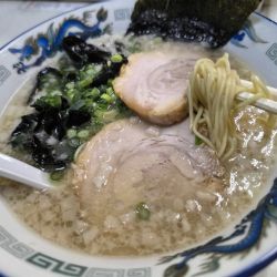 博多ラーメン(700)＋替え玉(100)