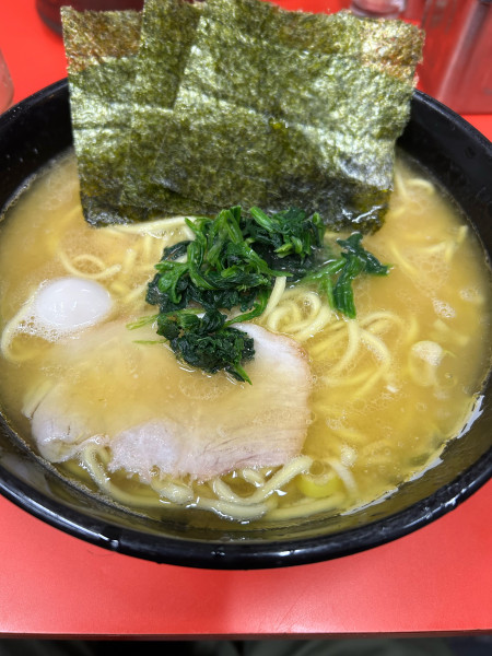 「中盛塩ラーメン＋焼飯」@壱六家 上大岡店の写真